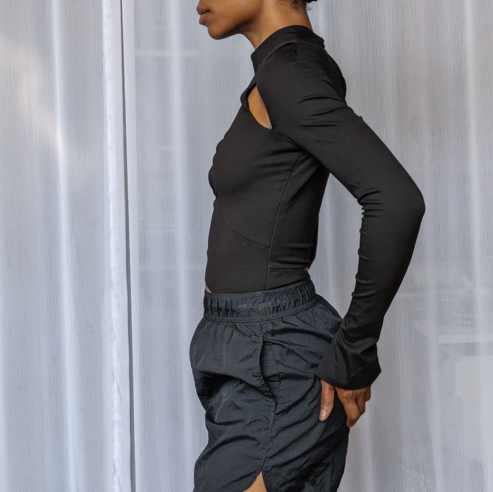 NWT Revolve H:ours Antonia Bodysuit in Black | Size XS - Picture 6 of 8
